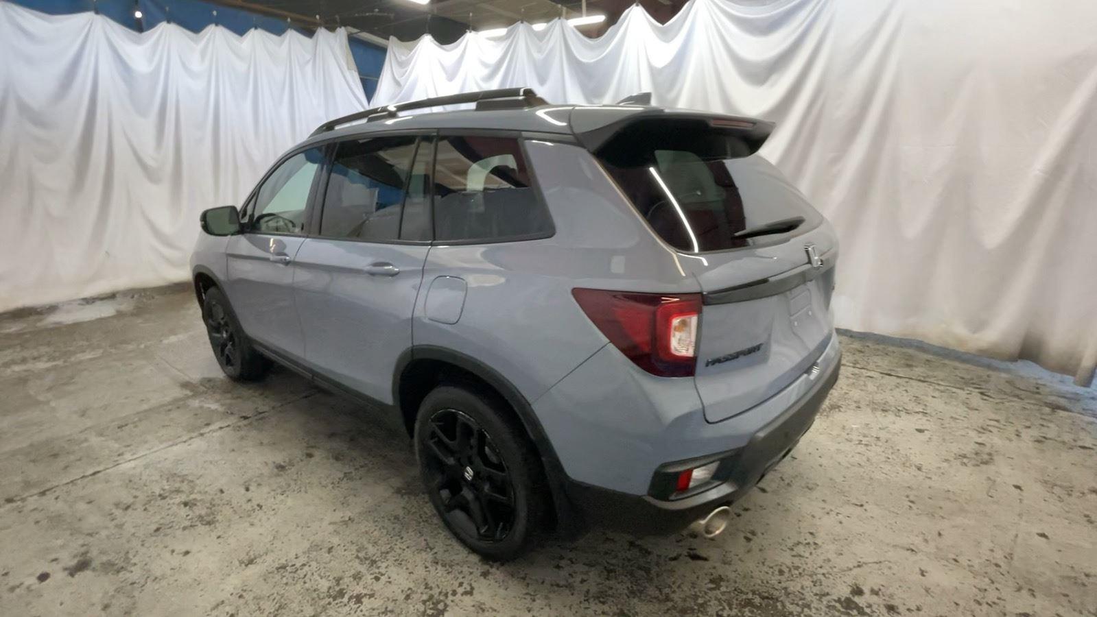 2024 Honda Passport Black Edition - Sonic Gray Pearl exterior view 7