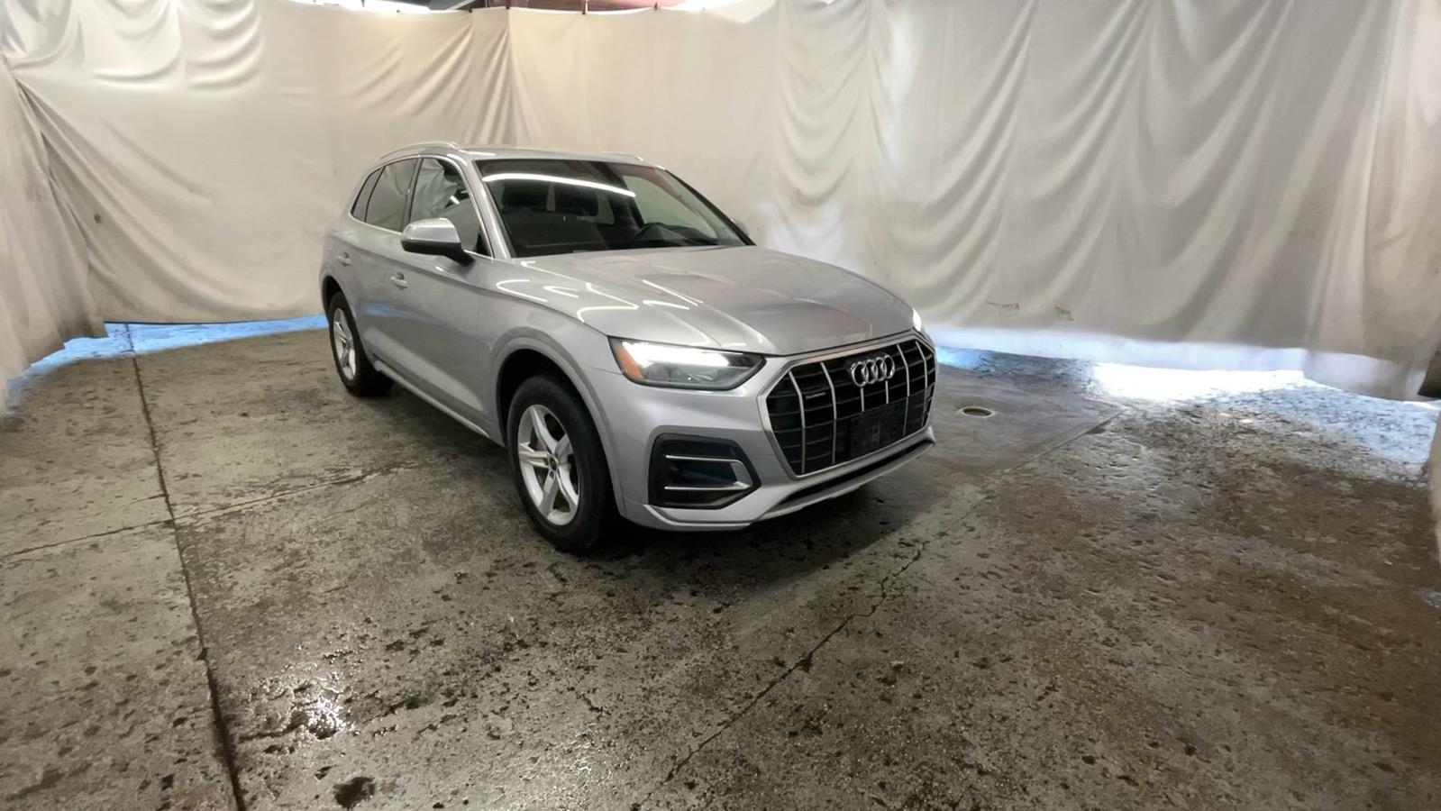 Florett Silver Metallic 2021 Audi Q5 SUV / Crossover All-Wheel Drive Automatic