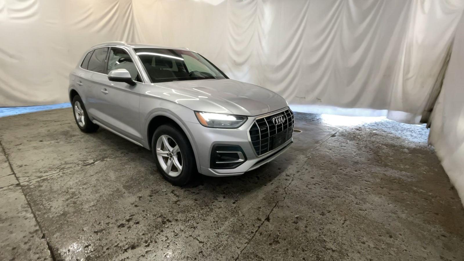2021 Audi Q5 Premium - Florett Silver Metallic exterior view 2