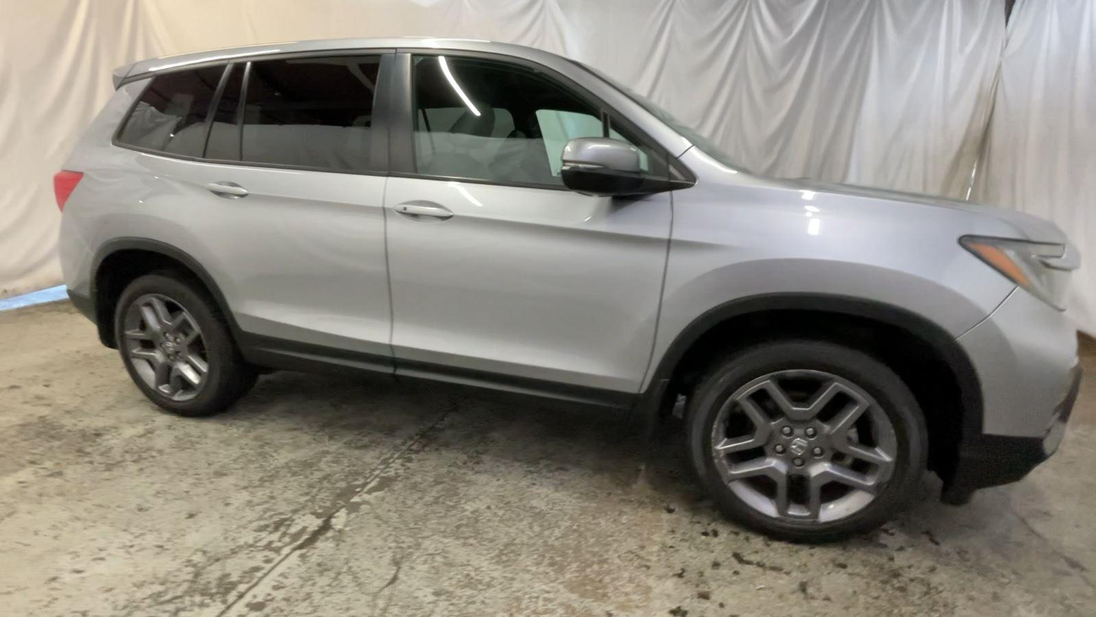 2023 Honda Passport EX-L - Lunar Silver Metallic exterior view 3