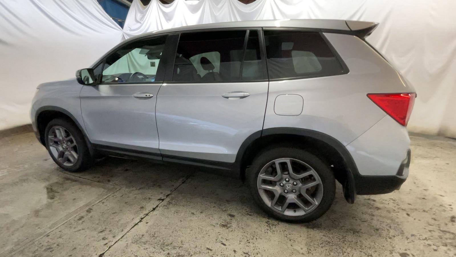 2023 Honda Passport EX-L - Lunar Silver Metallic exterior view 9