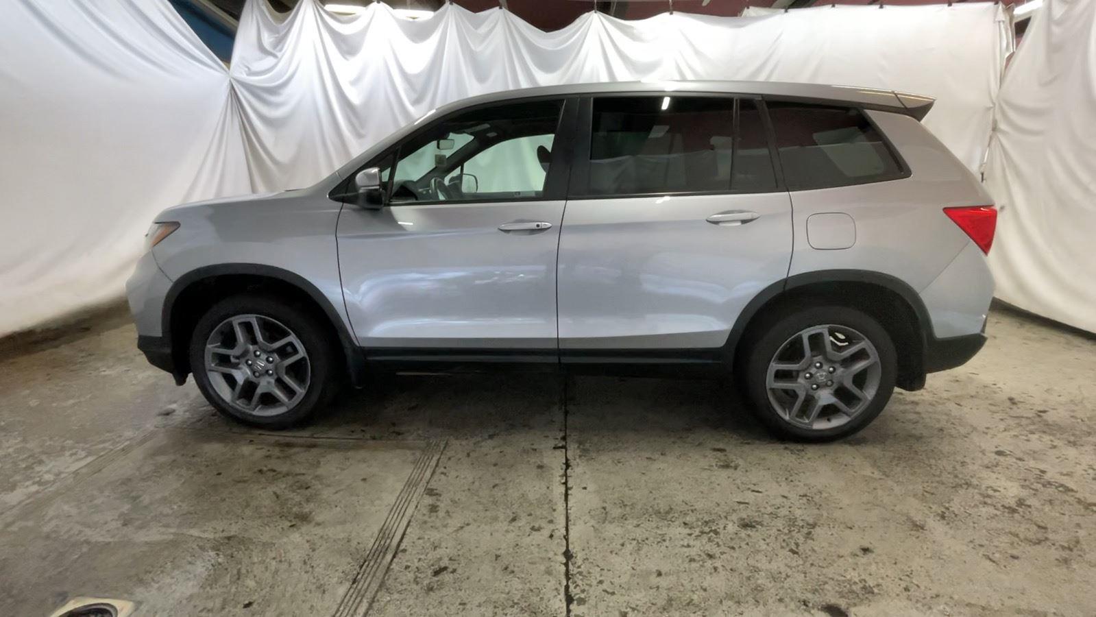 2023 Honda Passport EX-L - Lunar Silver Metallic exterior view 10
