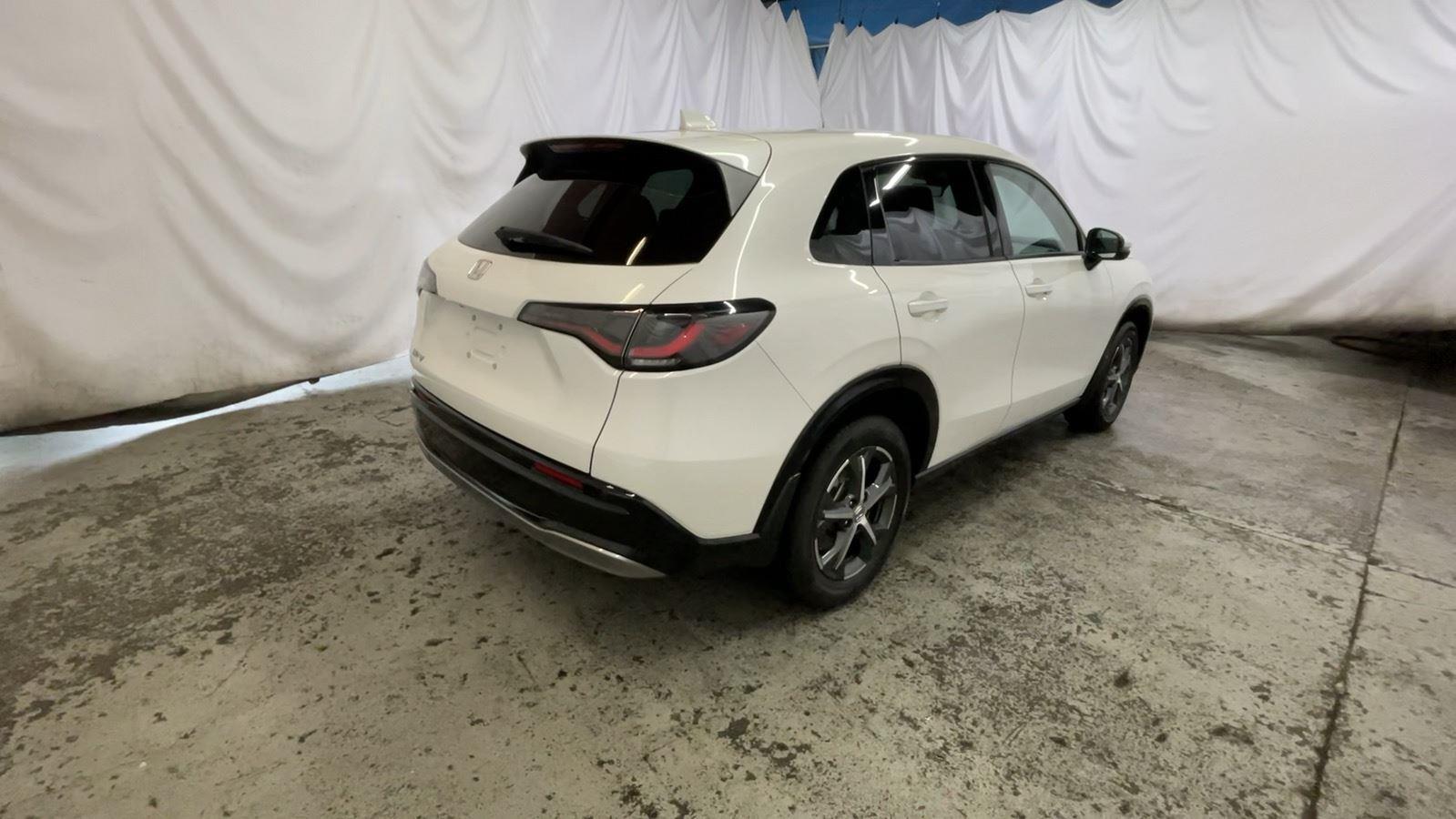 2025 Honda HR-V EX-L - Platinum White Pearl exterior view 6