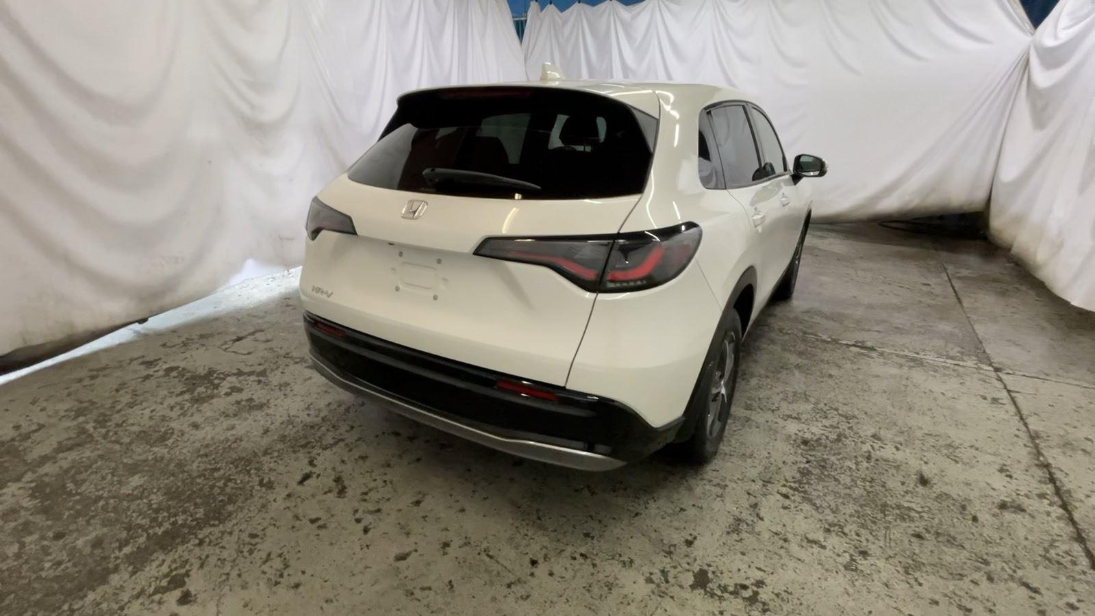 2025 Honda HR-V EX-L - Platinum White Pearl exterior view 7