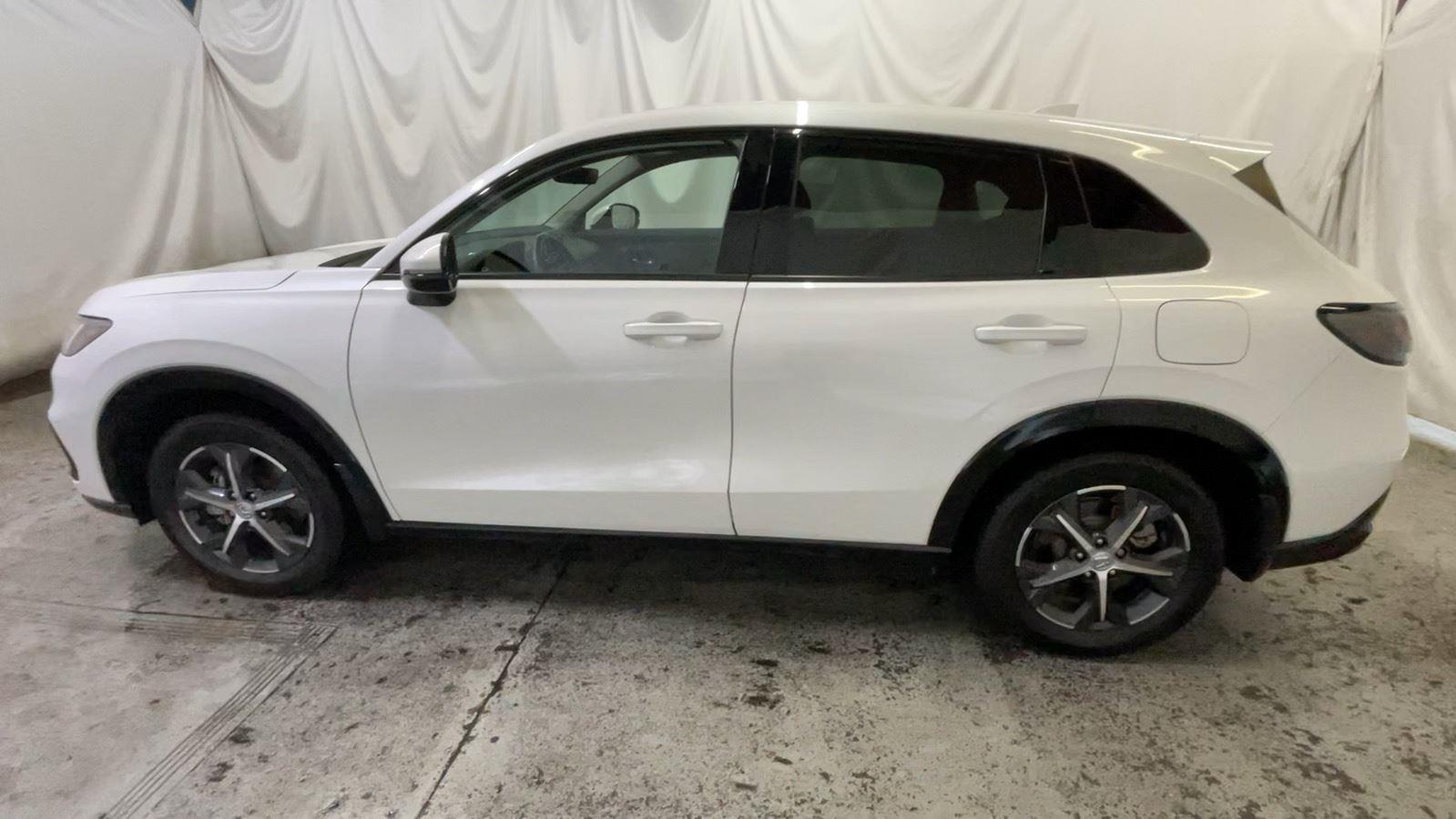 2025 Honda HR-V EX-L - Platinum White Pearl exterior view 12