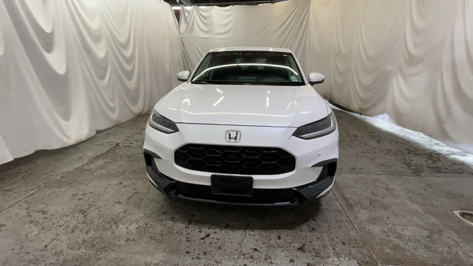 2025 Honda HR-V EX-L - Platinum White Pearl exterior view 15