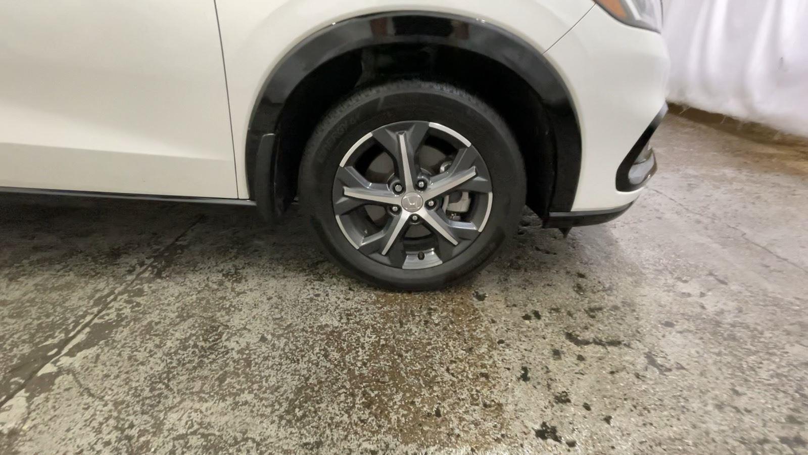 2025 Honda HR-V EX-L - Platinum White Pearl exterior view 16