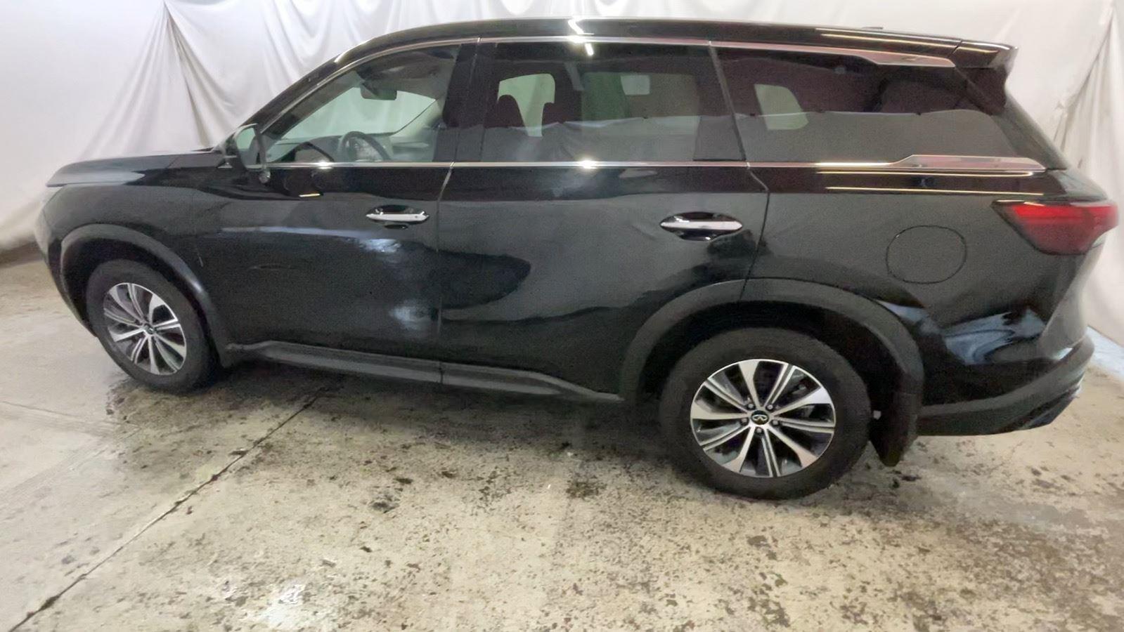 2025 INFINITI QX60 PURE - Mineral Black exterior view 10