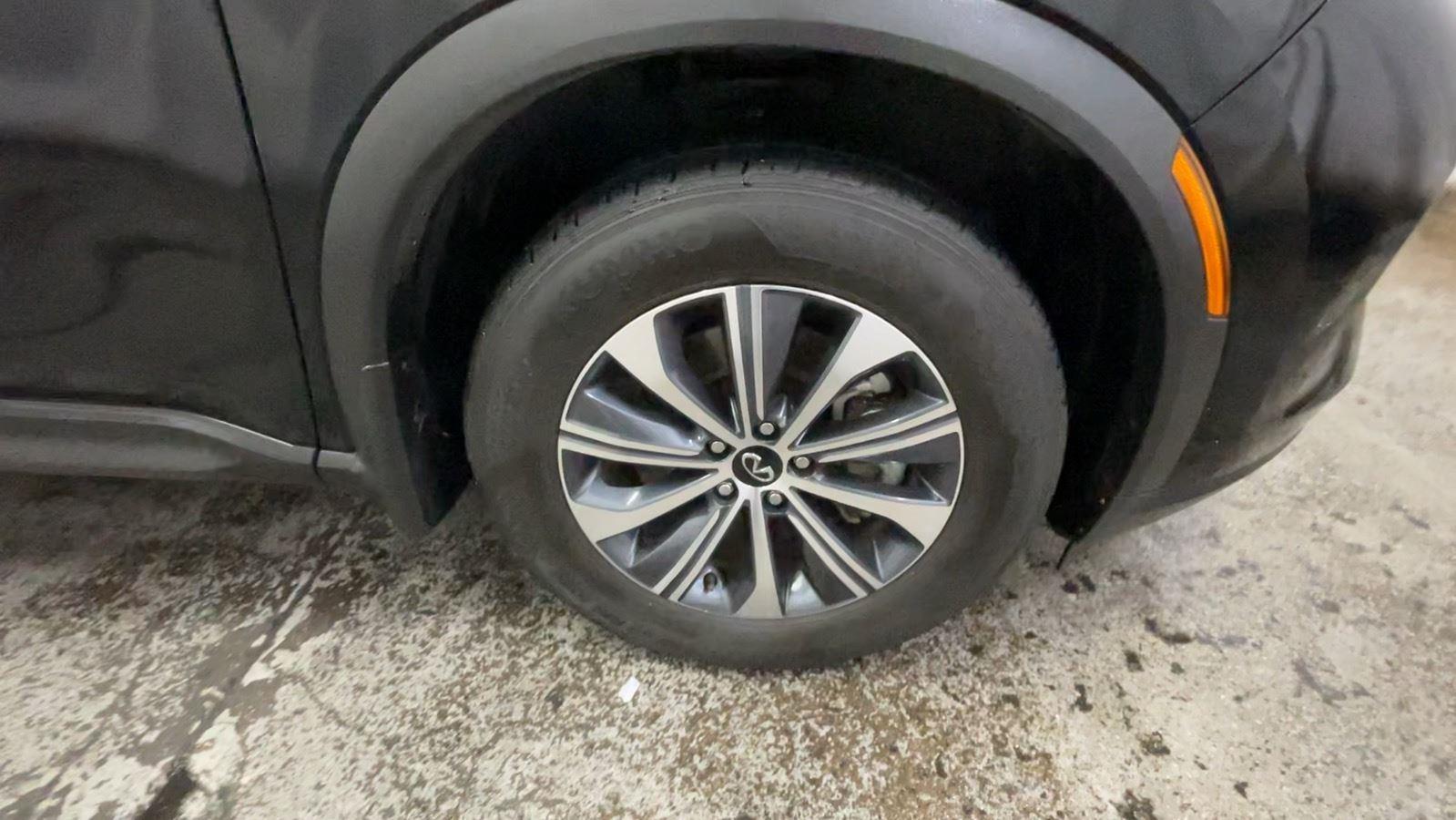 2025 INFINITI QX60 PURE - Mineral Black exterior view 16