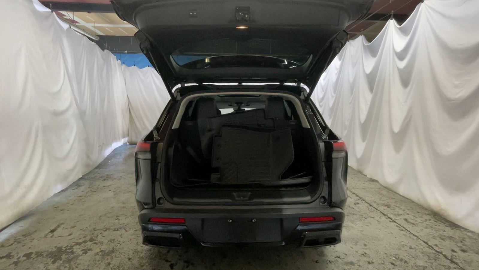 2025 INFINITI QX60 PURE - Mineral Black exterior view 17