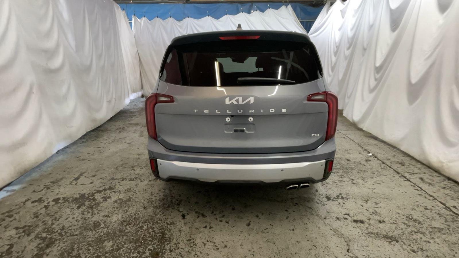 2024 Kia Telluride S - Everlasting Silver exterior view 7