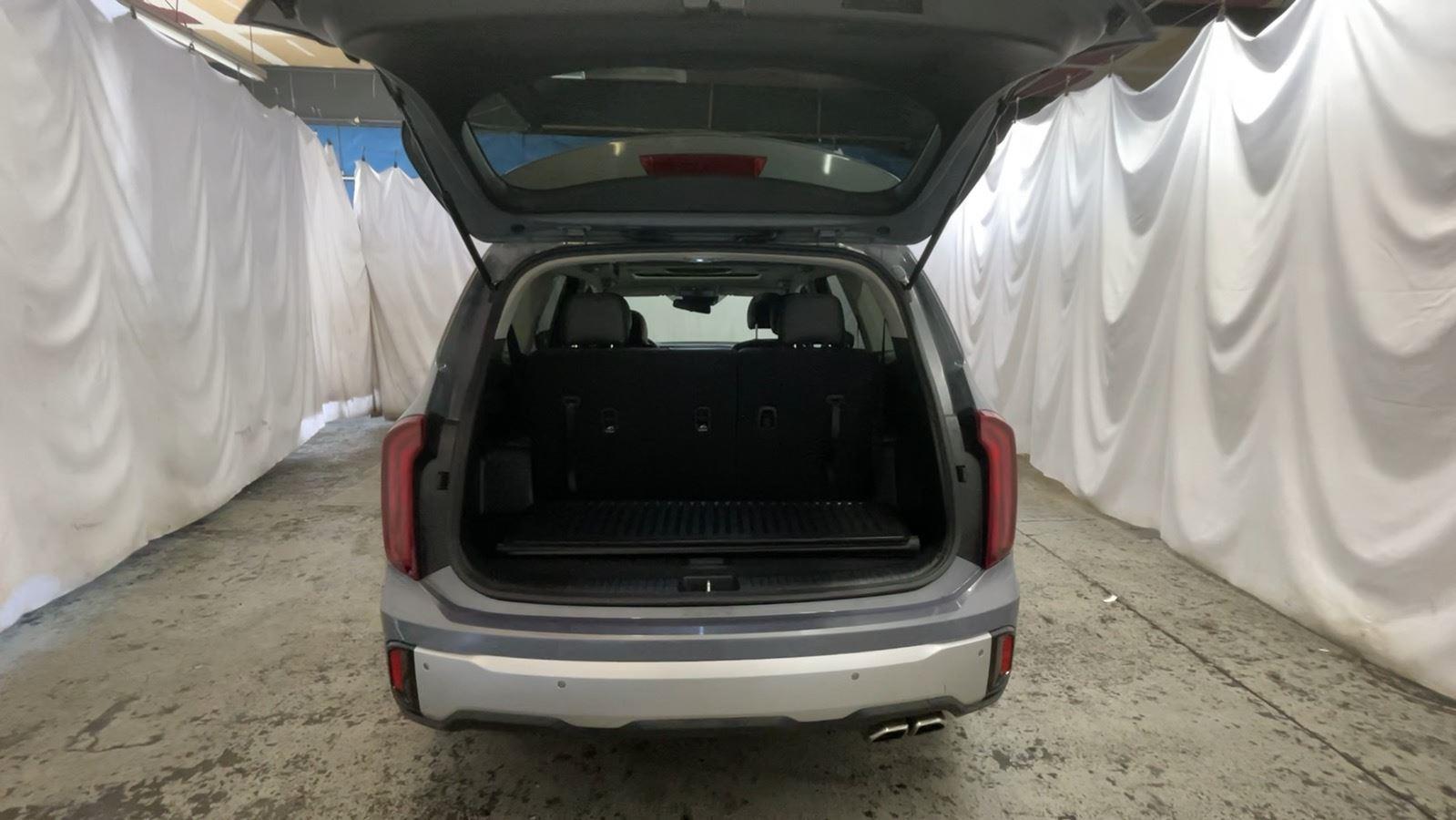2024 Kia Telluride S - Everlasting Silver exterior view 18