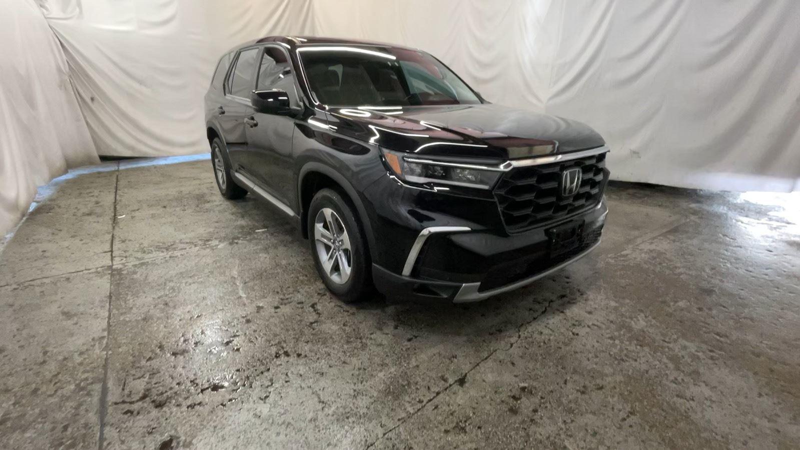 Crystal Black Pearl 2025 Honda Pilot SUV / Crossover All-Wheel Drive Automatic