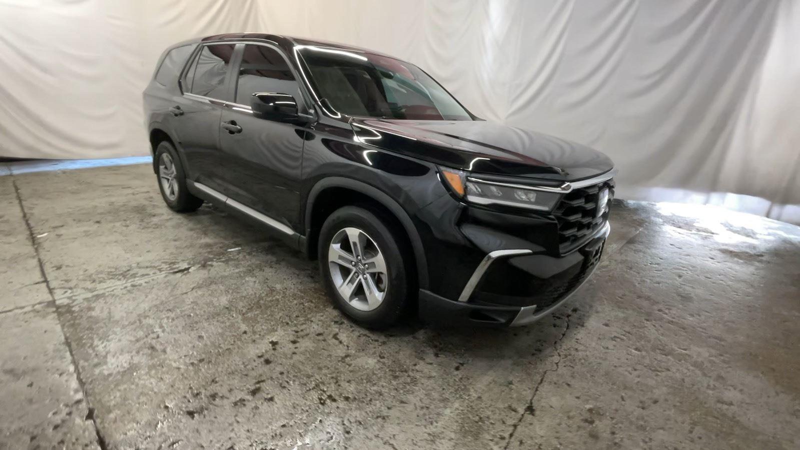 2025 Honda Pilot EX-L - Crystal Black Pearl exterior view 2