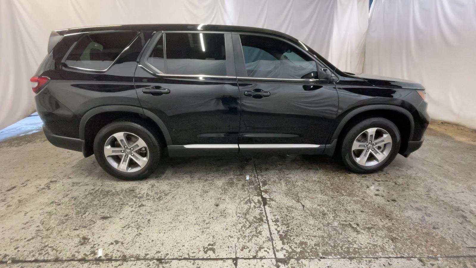 2025 Honda Pilot EX-L - Crystal Black Pearl exterior view 5