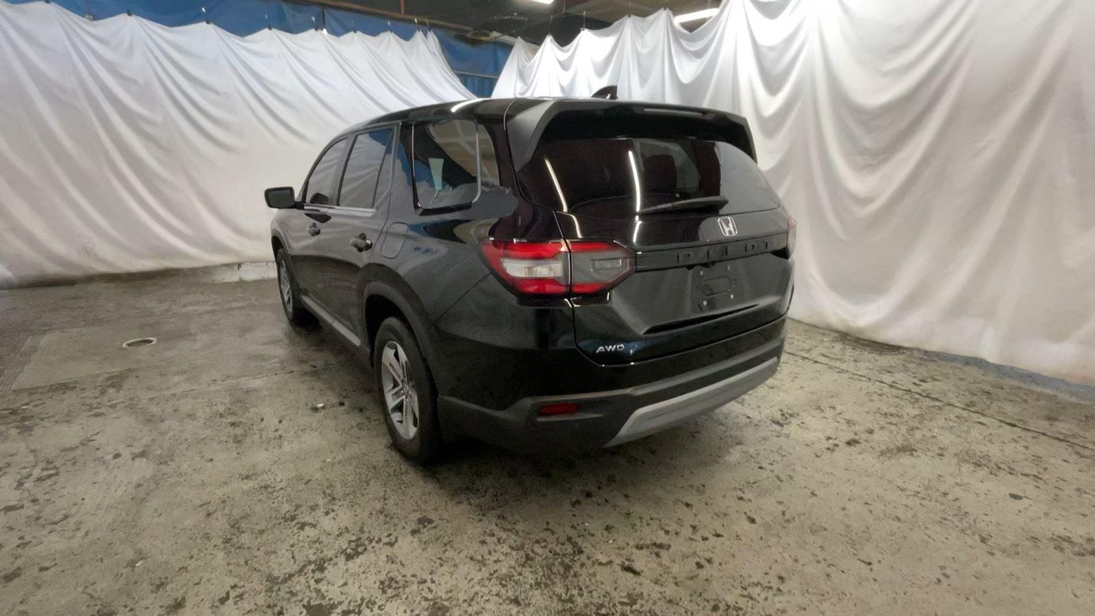 2025 Honda Pilot EX-L - Crystal Black Pearl exterior view 8