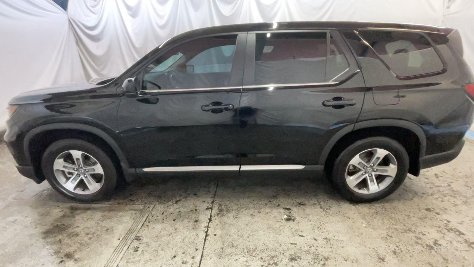 2025 Honda Pilot EX-L - Crystal Black Pearl exterior view 13