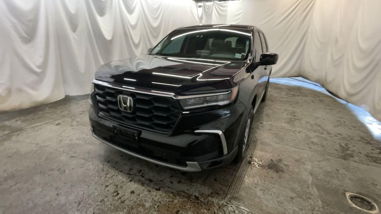 2025 Honda Pilot EX-L - Crystal Black Pearl exterior view 15