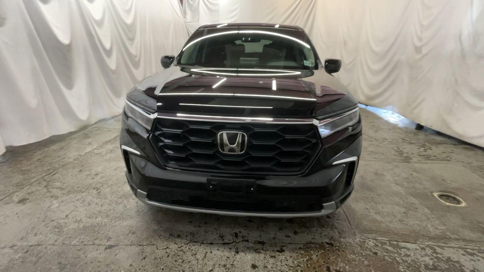 2025 Honda Pilot EX-L - Crystal Black Pearl exterior view 16