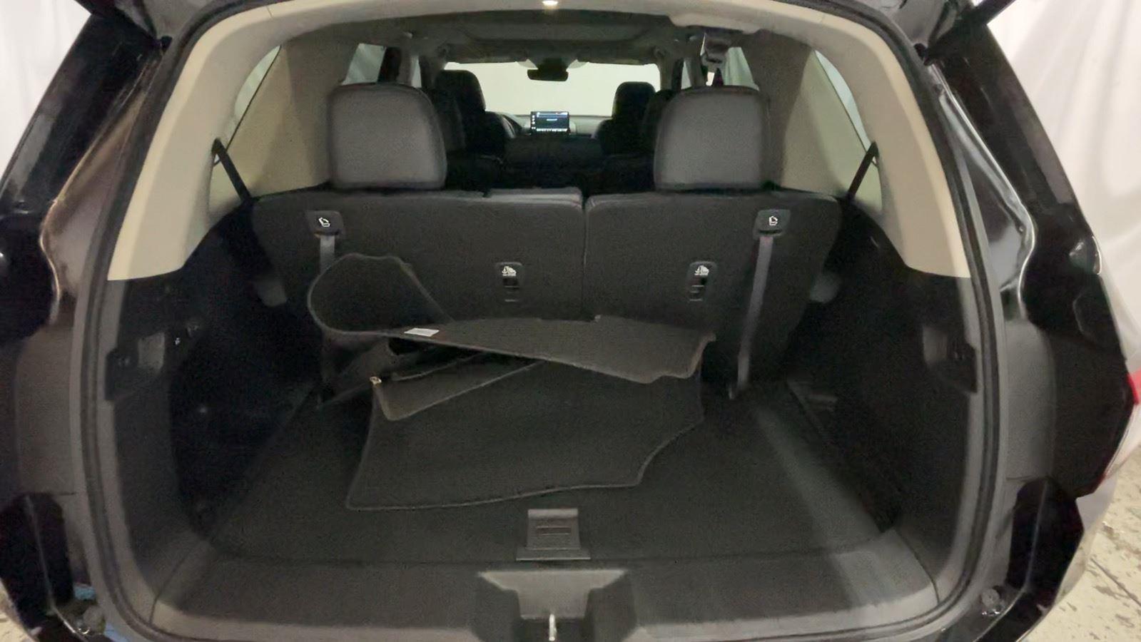 2024 Honda Pilot Elite - Crystal Black Pearl exterior view 18