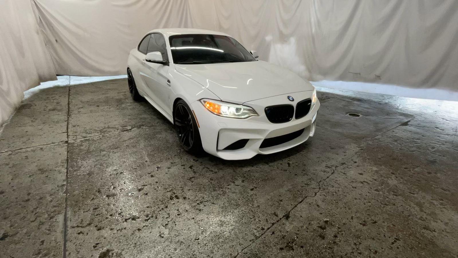 Alpine White 2017 BMW M2 Coupe Rear-Wheel Drive 6-Speed Manual
