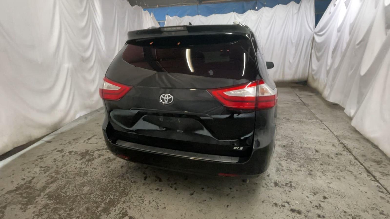 2018 Toyota Sienna XLE - Midnight Black Metallic exterior view 7