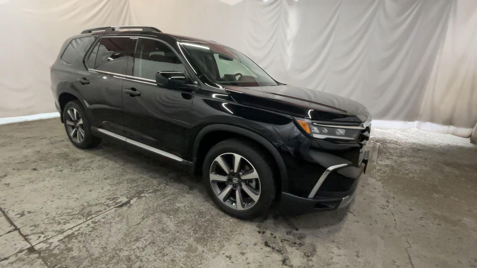 2025 Honda Pilot Elite - Crystal Black Pearl exterior view 3