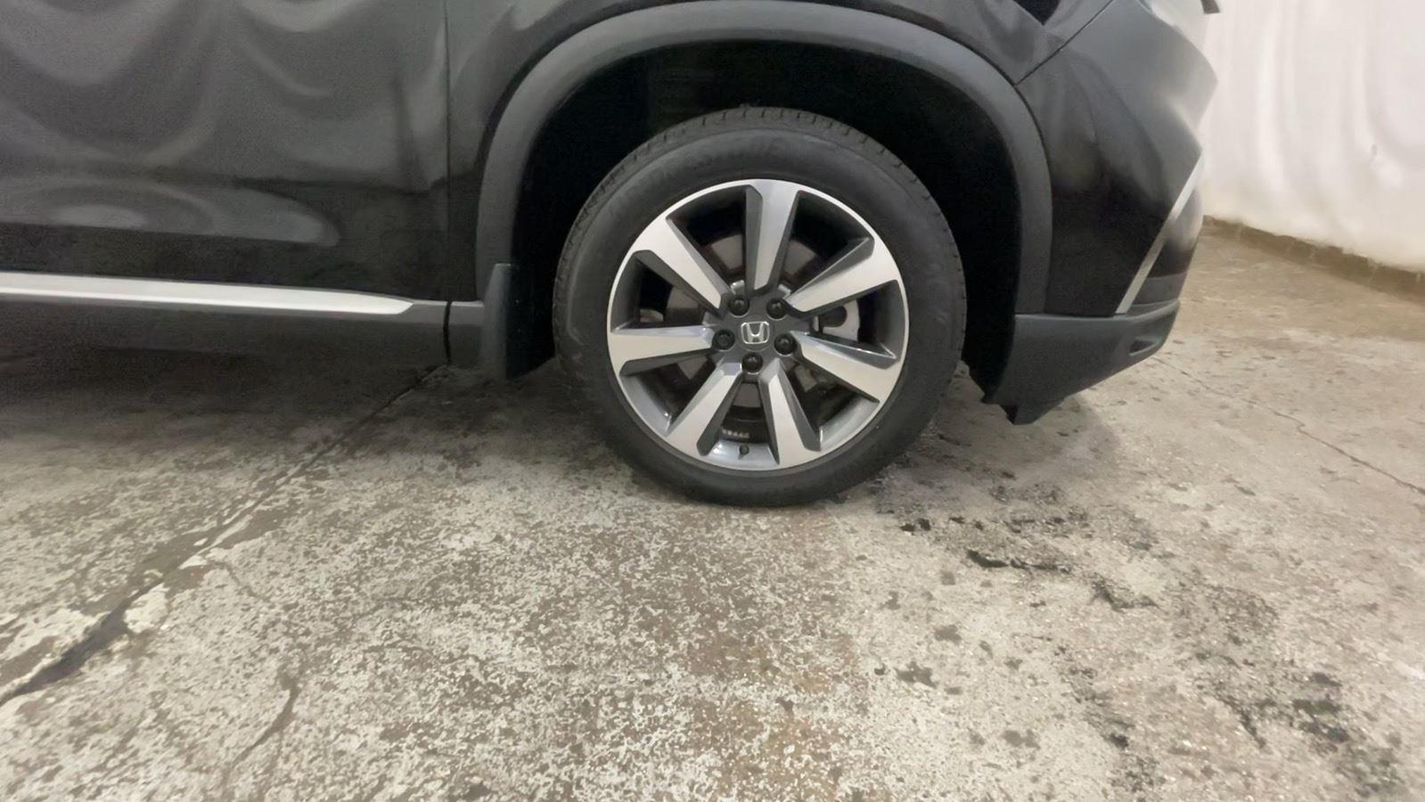 2025 Honda Pilot Elite - Crystal Black Pearl exterior view 15