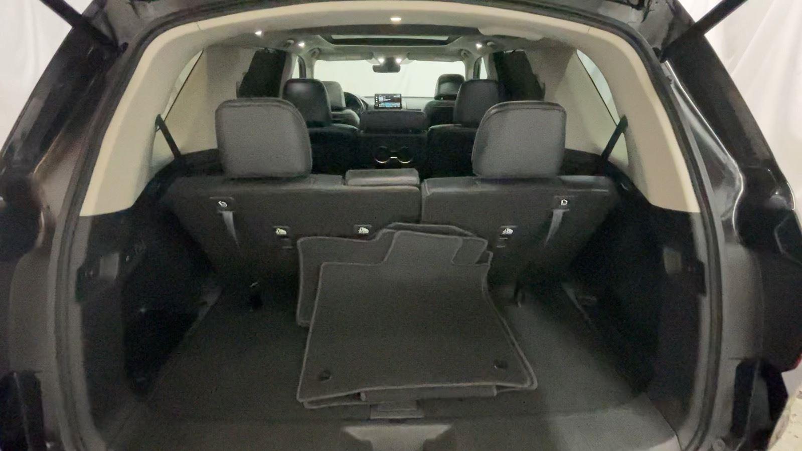 2025 Honda Pilot Elite - Crystal Black Pearl exterior view 19