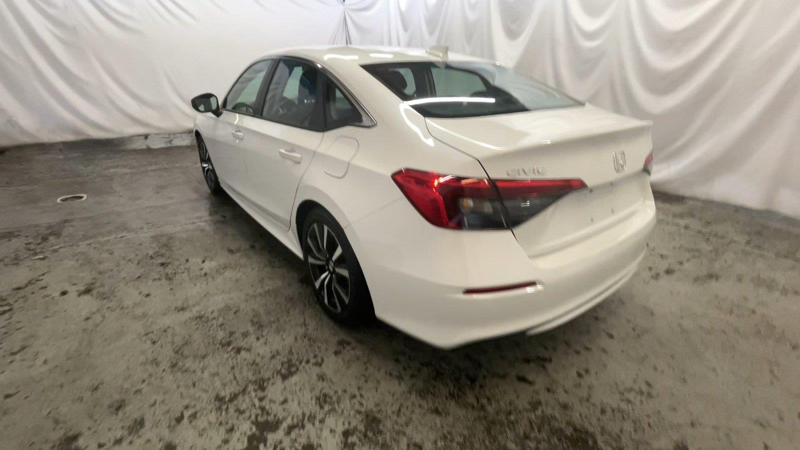 2024 Honda Civic Sedan EX - Platinum White Pearl exterior view 10