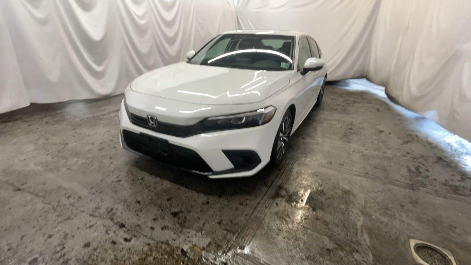 2024 Honda Civic Sedan EX - Platinum White Pearl exterior view 15