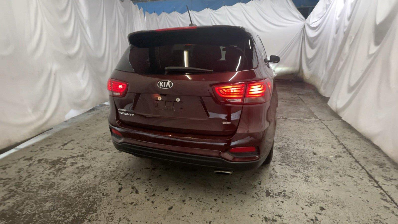 2019 Kia Sorento LX - Sangria exterior view 7