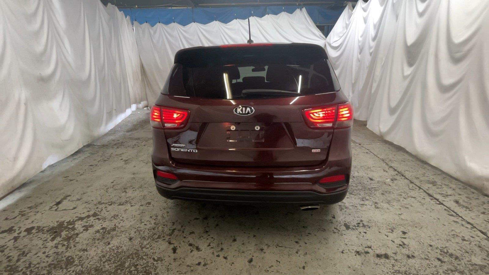 2019 Kia Sorento LX - Sangria exterior view 8