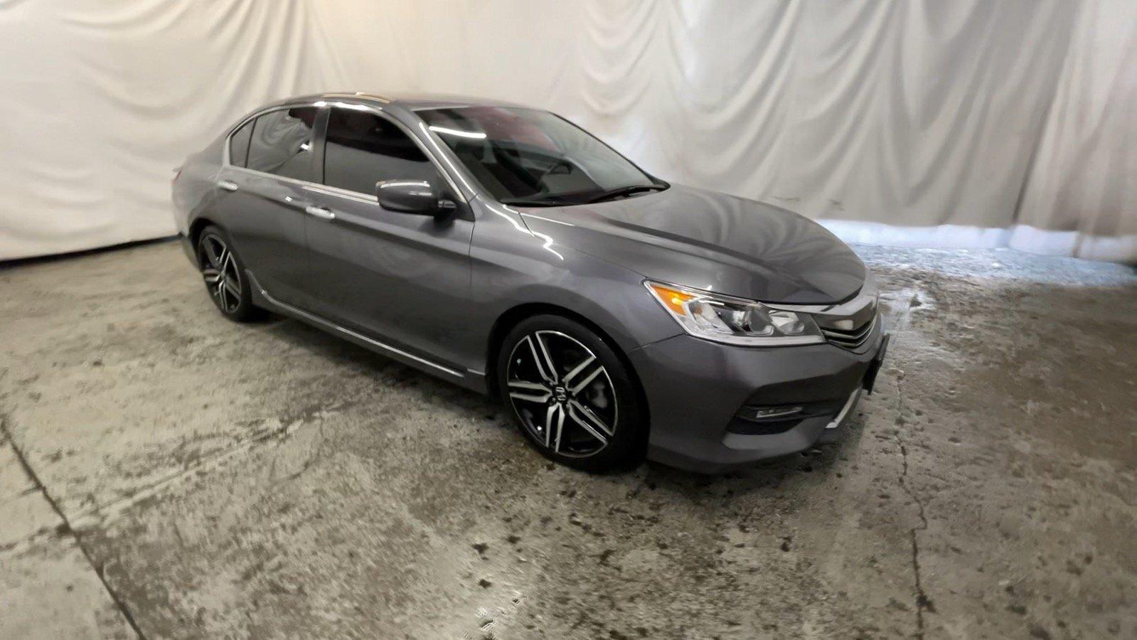 2017 Honda Accord Sedan Sport - Modern Steel Metallic exterior view 3