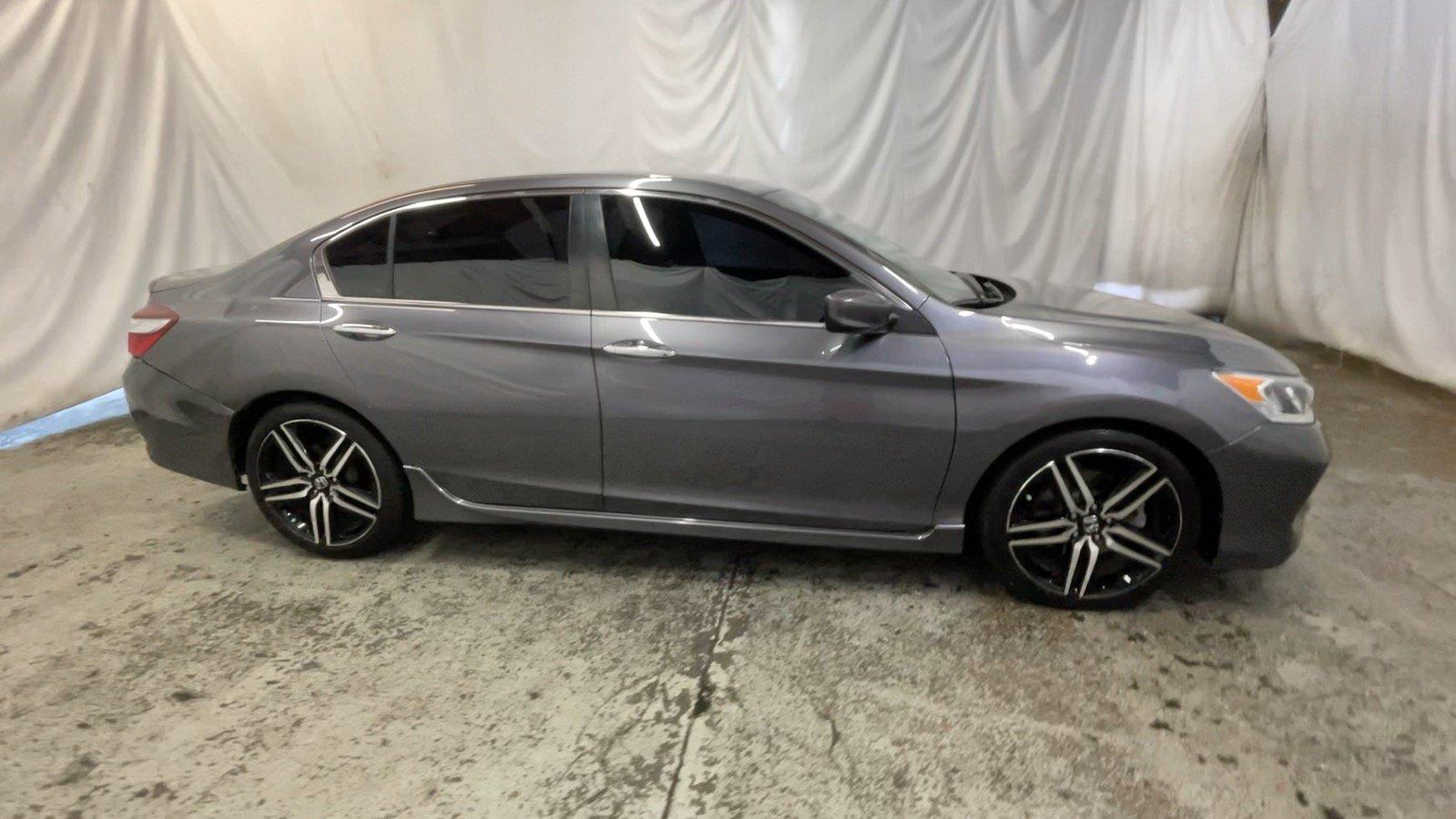 2017 Honda Accord Sedan Sport - Modern Steel Metallic exterior view 5