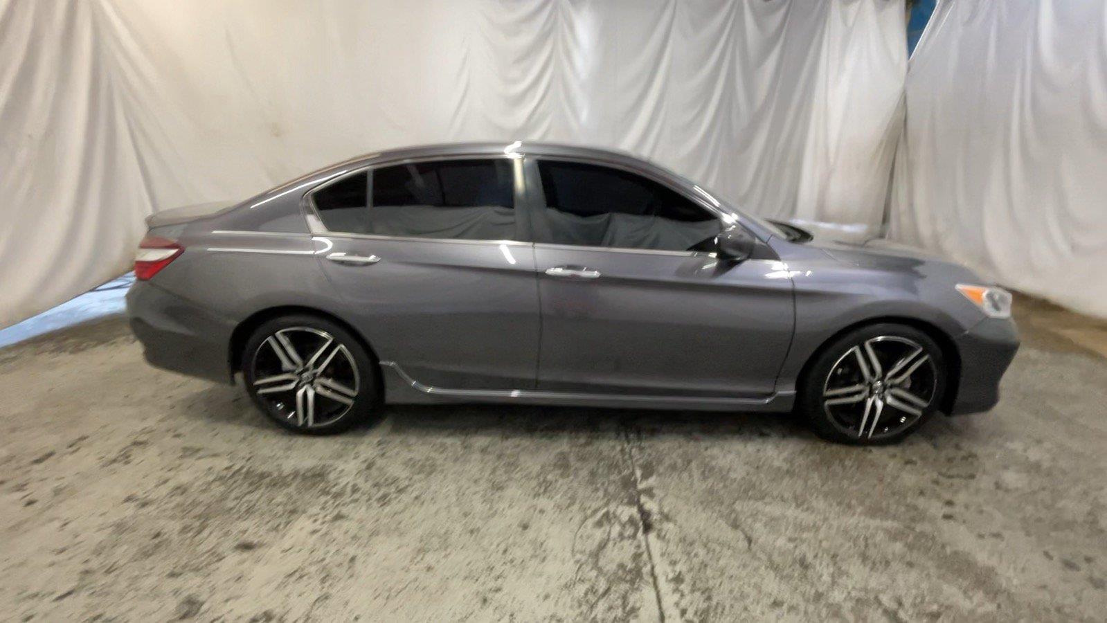 2017 Honda Accord Sedan Sport - Modern Steel Metallic exterior view 6