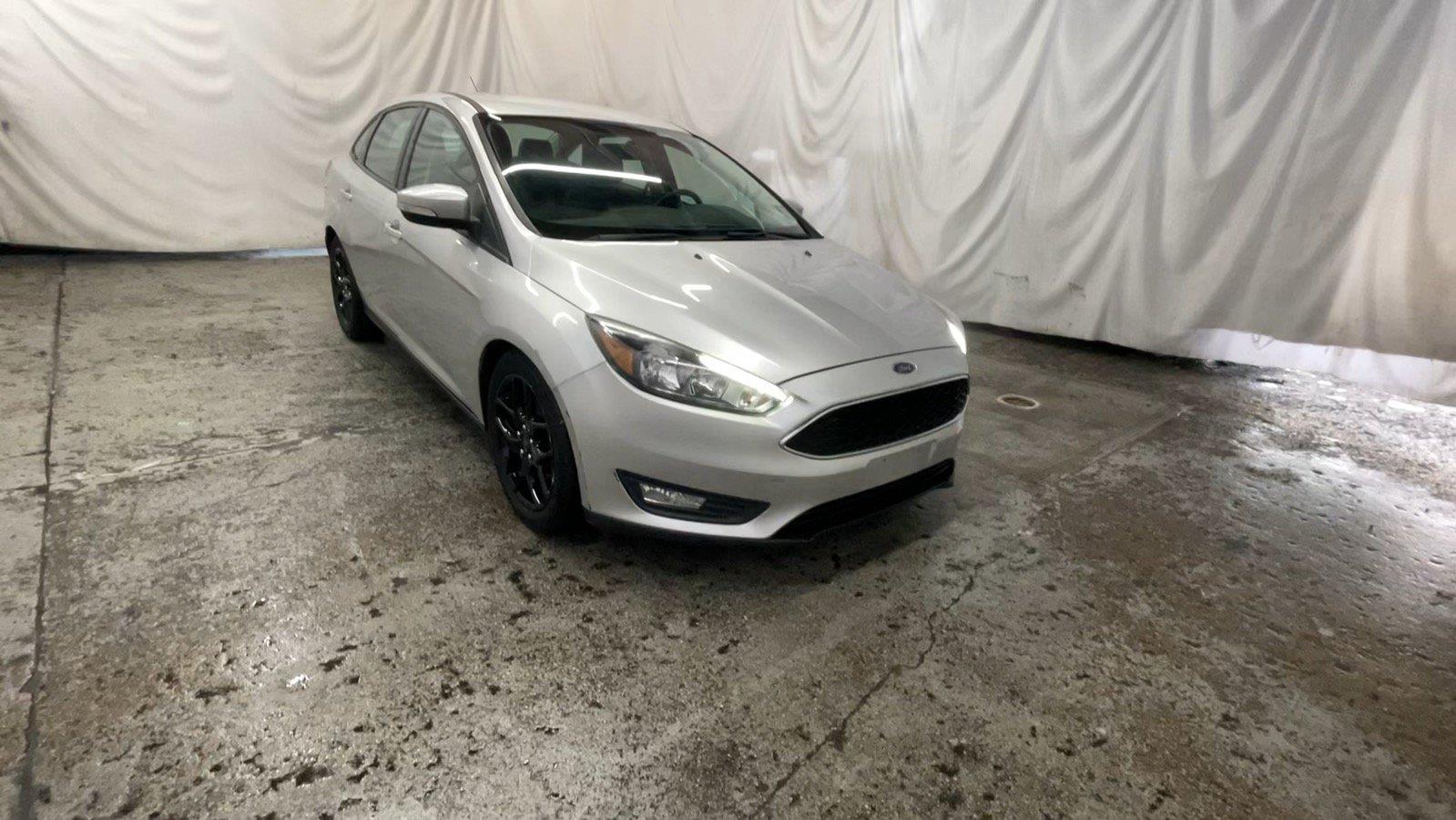 2016 Ford Focus Sedan Front-Wheel Drive 5-Speed Manual