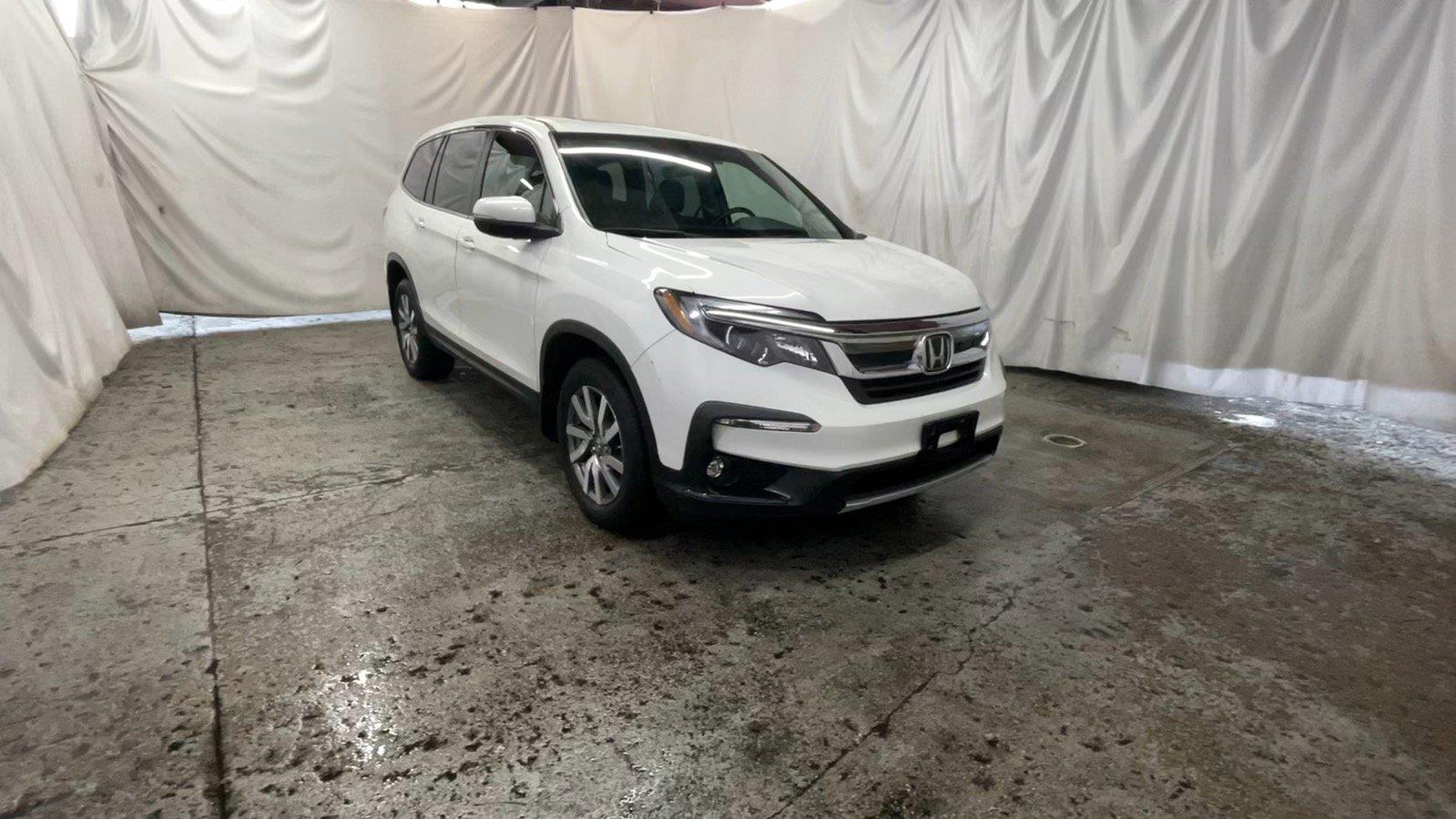 Platinum White Pearl 2022 Honda Pilot SUV / Crossover All-Wheel Drive Automatic