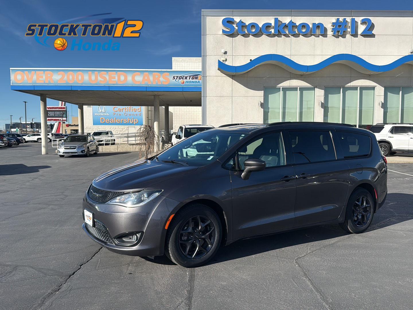 Gray (Granite Crystal Metallic Clearcoat) 2020 Chrysler Pacifica Touring L Plus FWD Minivan Front-Wheel Drive 9-Speed Automatic