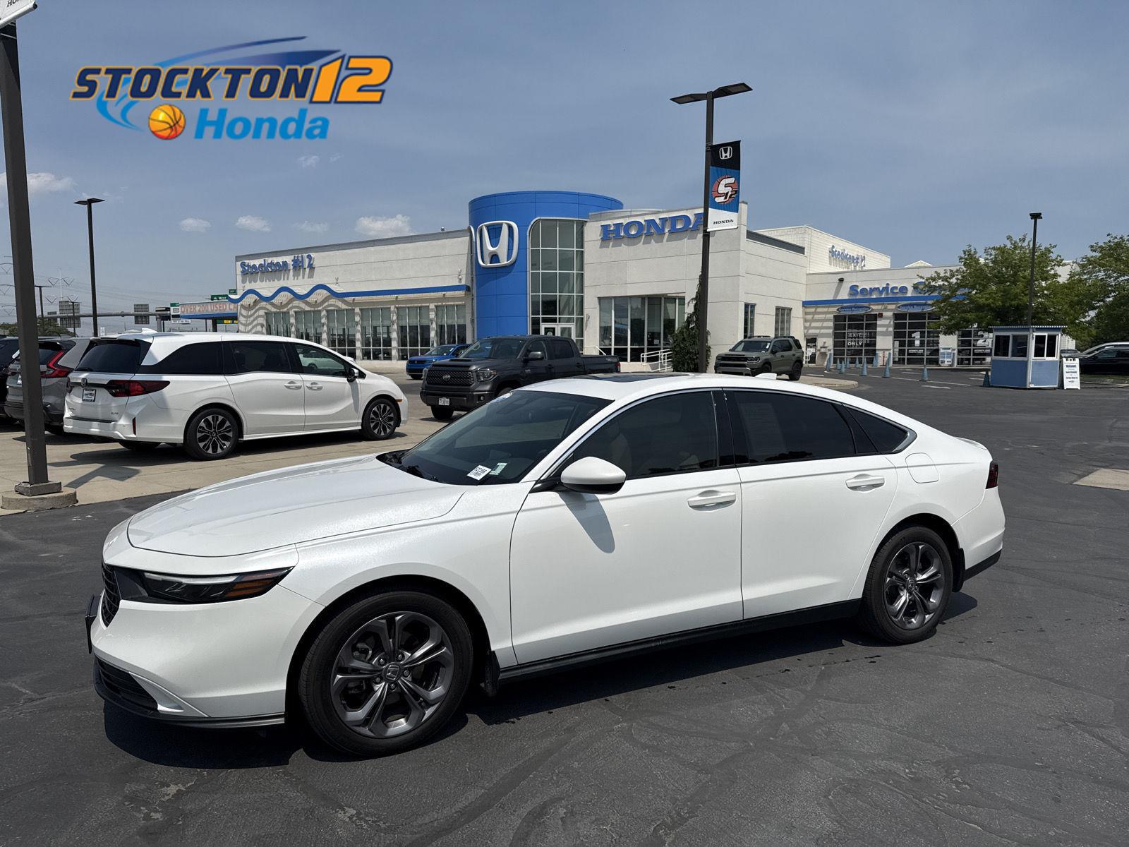 Platinum White Pearl 2023 Honda Accord Sedan Front-Wheel Drive Continuously Variable Transmission