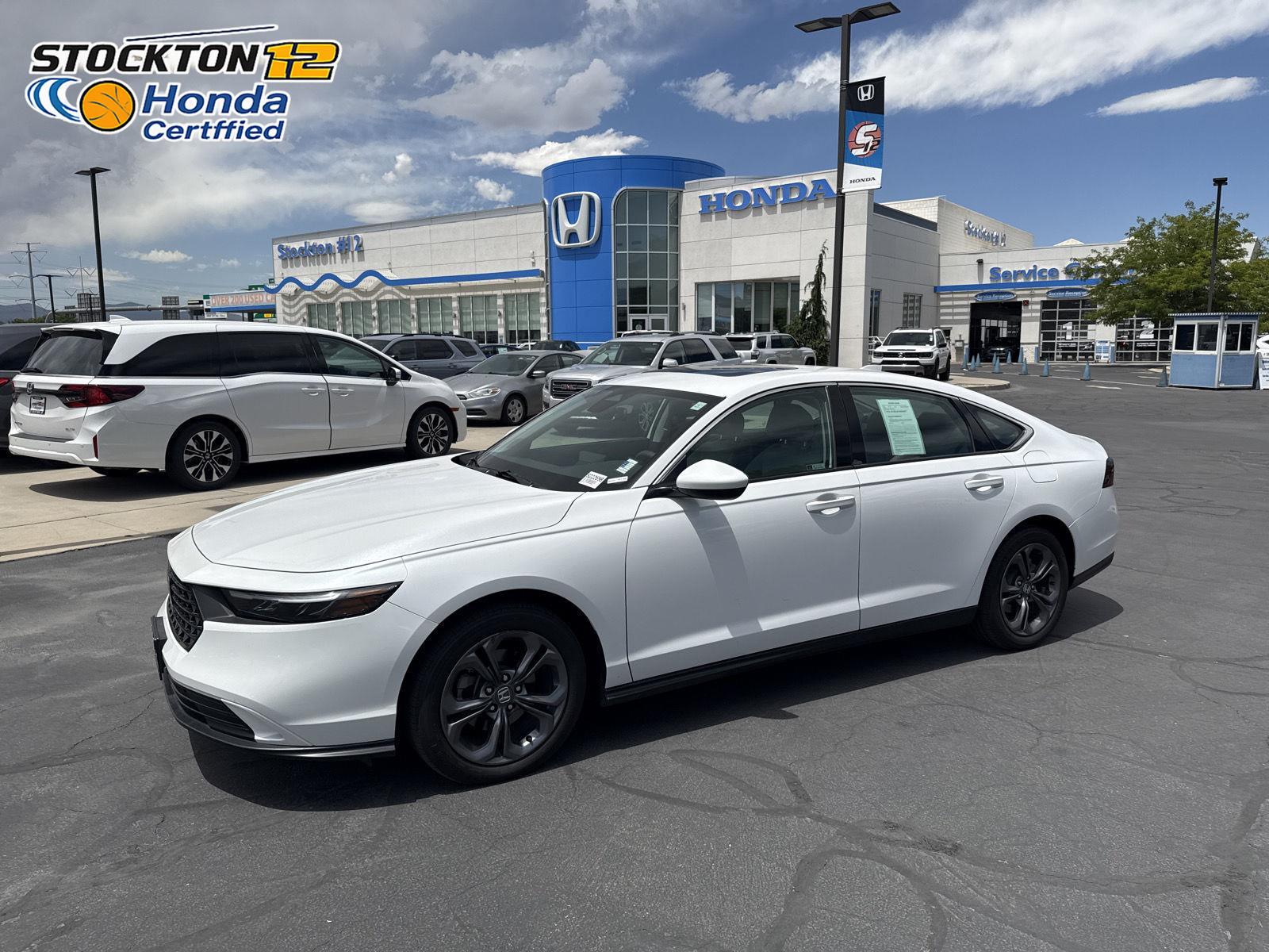 Platinum White Pearl 2023 Honda Accord Sedan Front-Wheel Drive Continuously Variable Transmission