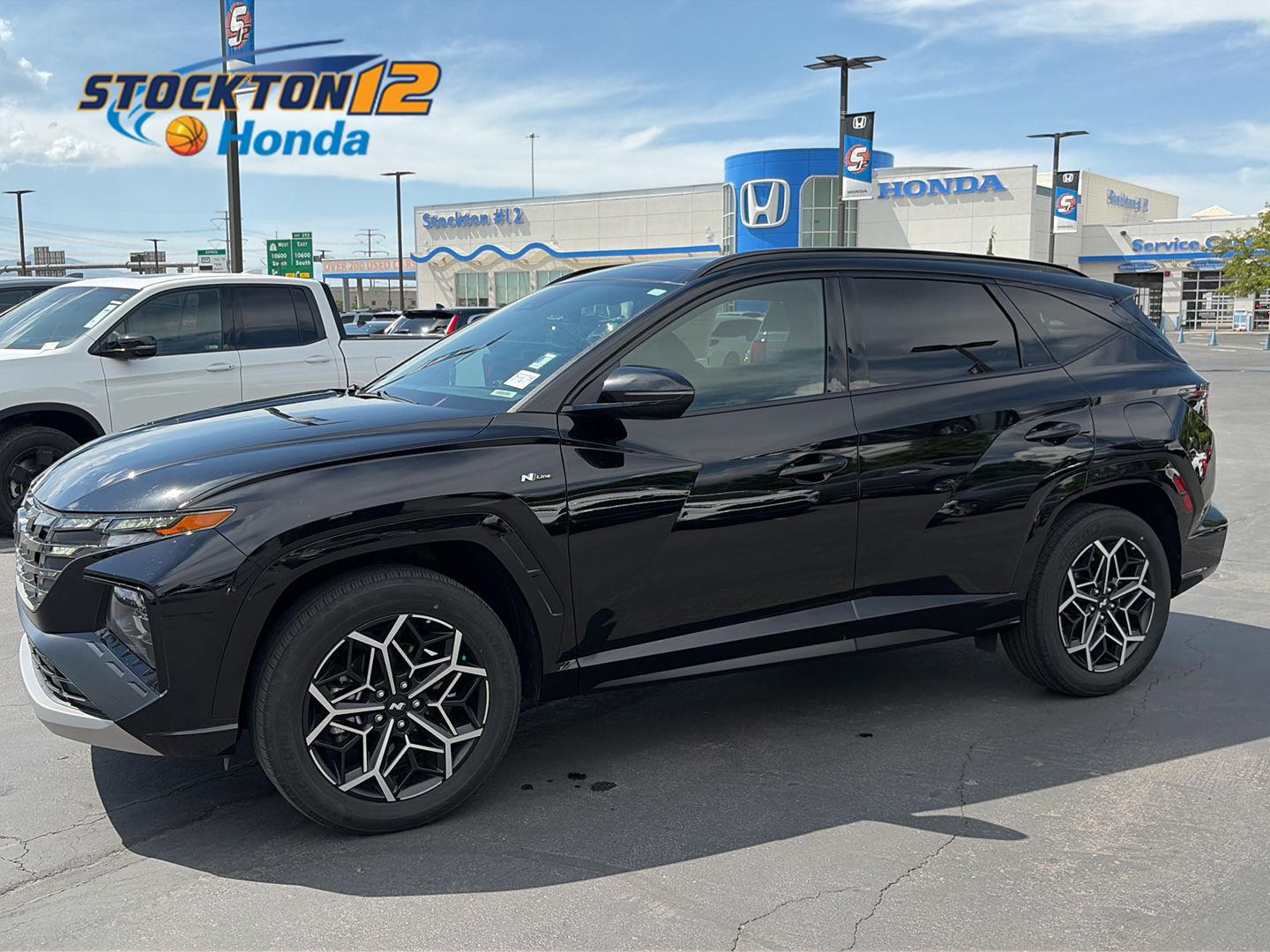 Black Pearl 2024 Hyundai Tucson Hybrid SUV / Crossover All-Wheel Drive Automatic