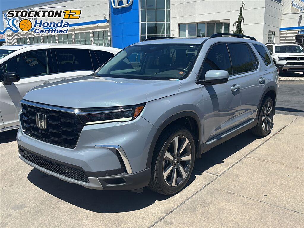 Sonic Gray Pearl 2023 Honda Pilot SUV / Crossover All-Wheel Drive Automatic