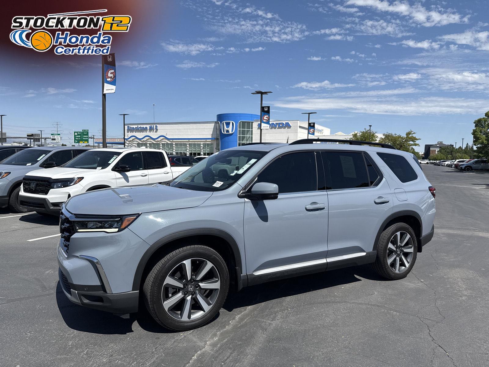 Sonic Gray Pearl 2023 Honda Pilot SUV / Crossover All-Wheel Drive Automatic