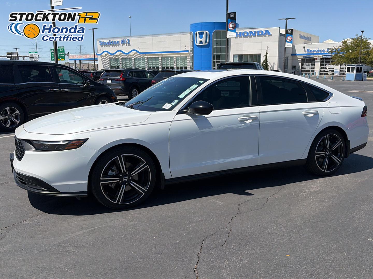Platinum White Pearl 2024 Honda Accord Hybrid Sedan Front-Wheel Drive 1-Speed Dual Clutch