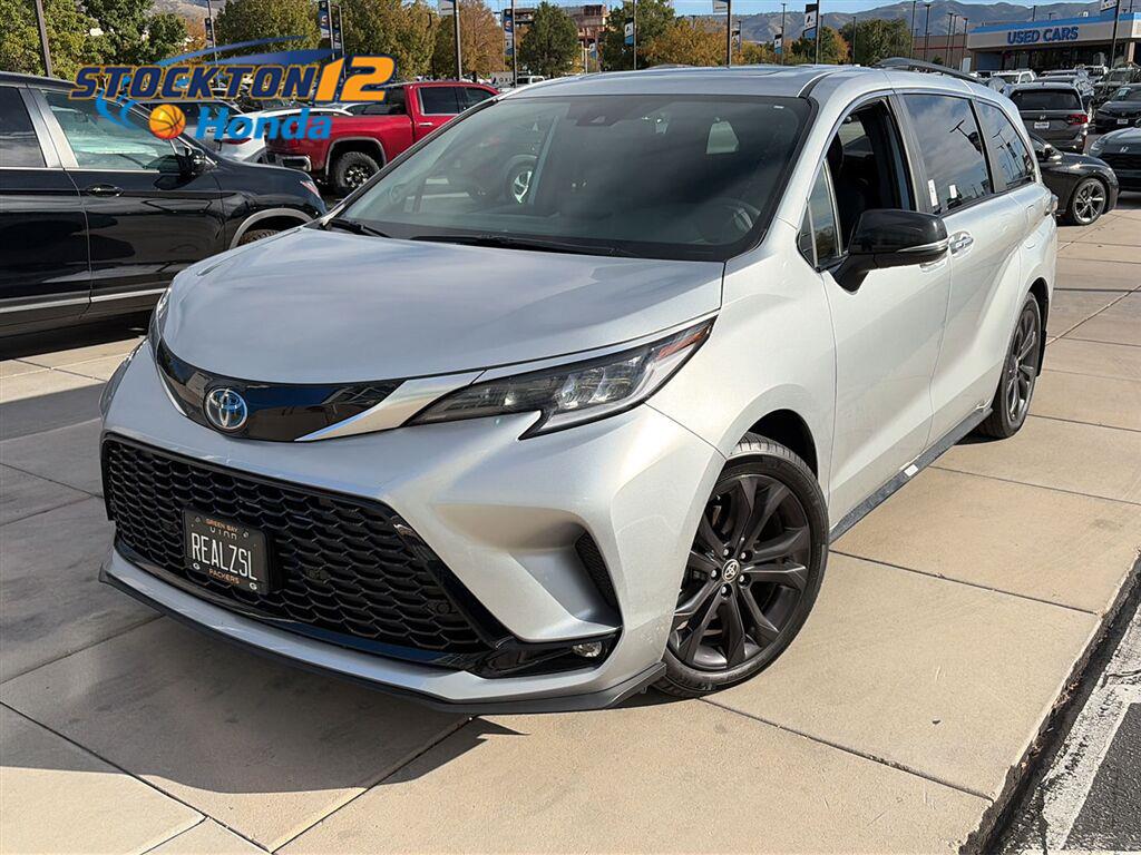 2024 Toyota Sienna XSE 7-Passenger FWD