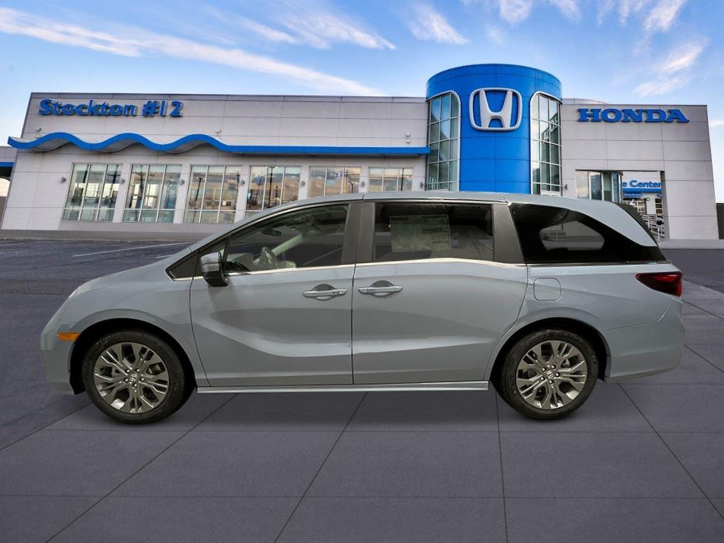 View vehicle photo 2