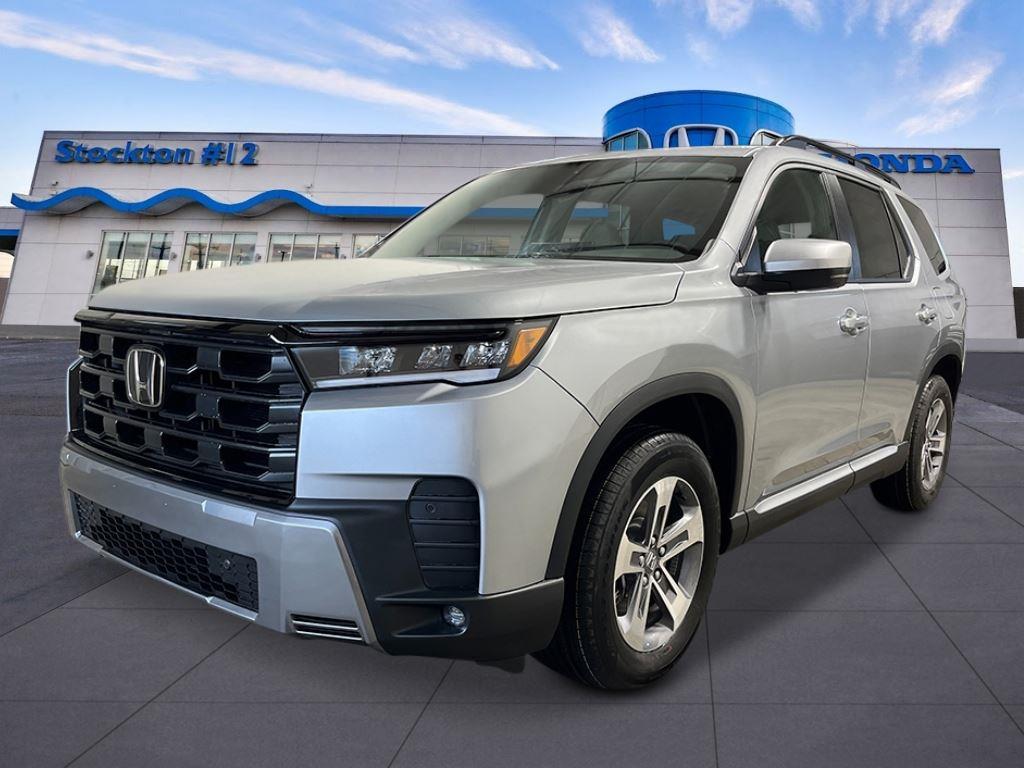 Solar Silver Metallic 2026 Honda Pilot SUV / Crossover All-Wheel Drive Automatic
