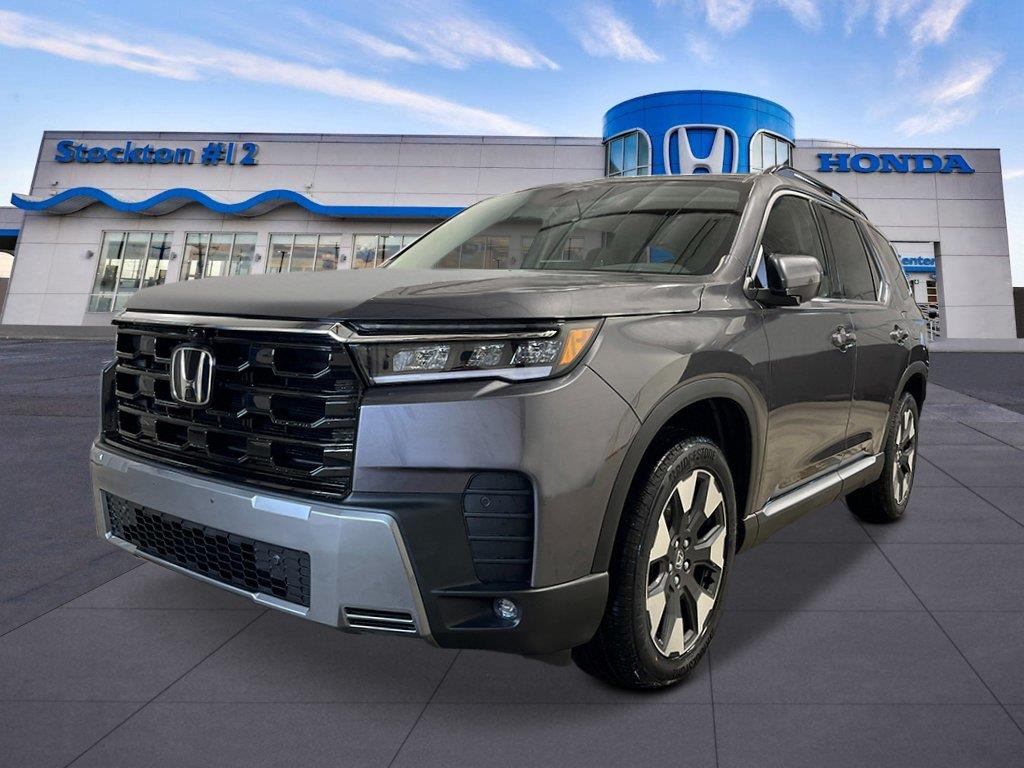 Gray (Modern Steel Metallic) 2026 Honda Pilot SUV / Crossover All-Wheel Drive Automatic
