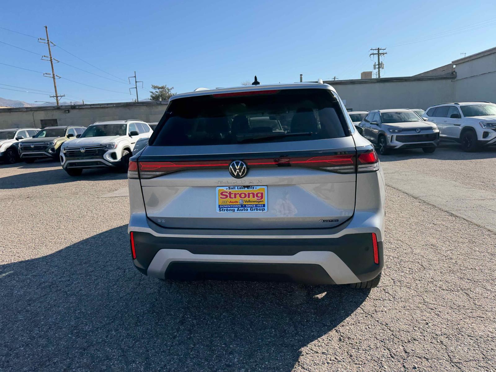 View vehicle photo 6